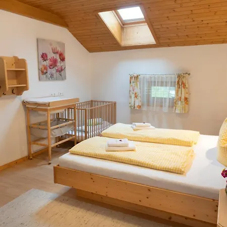 Фермерский дом Hartlhof Urlaub Am Baby- Und Kinderbauernhof Нидерау