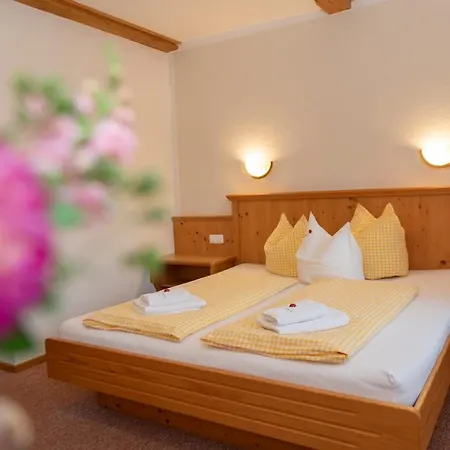 Hartlhof Urlaub Am Baby- Und Kinderbauernhof Нидерау